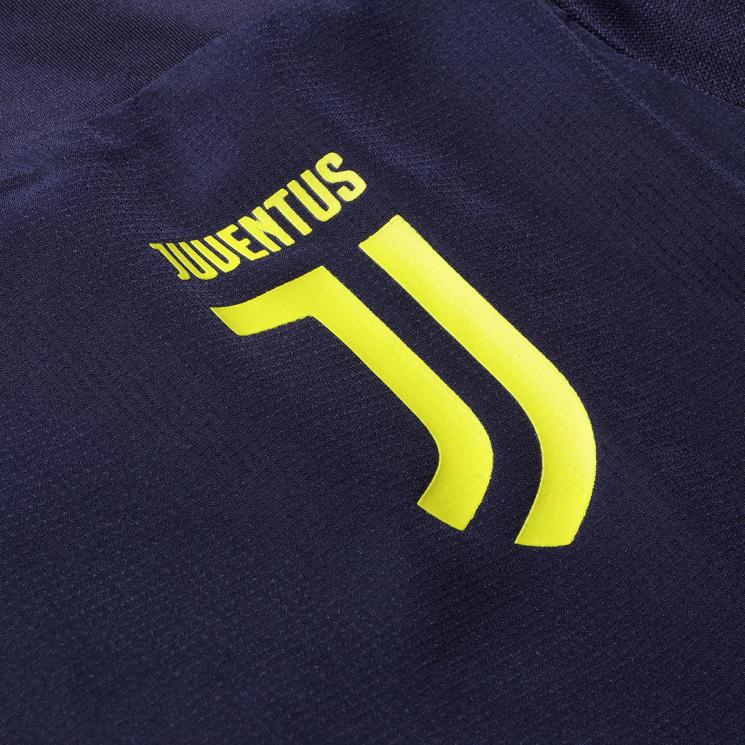 Juventus training jersey UCL 2018 2019 Adidas Size S Color Purple