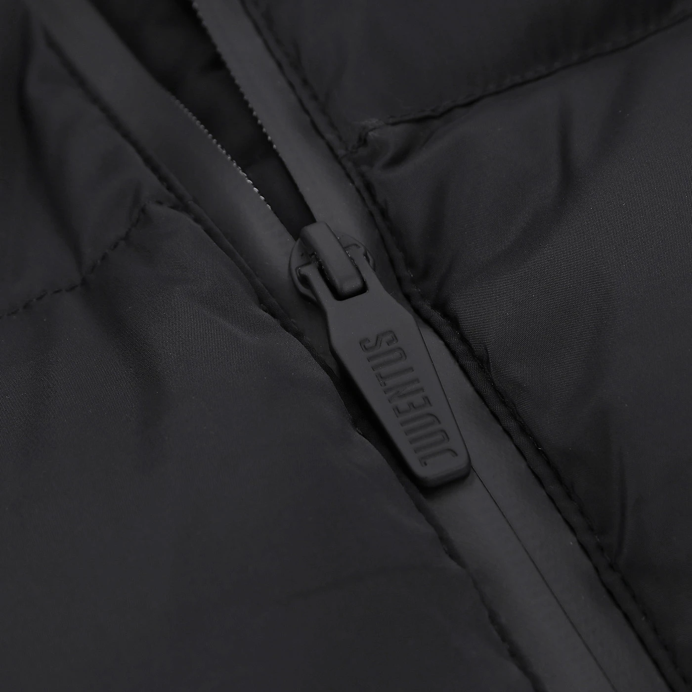 Nike Juventus ダウンジャケット ブラック JU22R32_2.webp