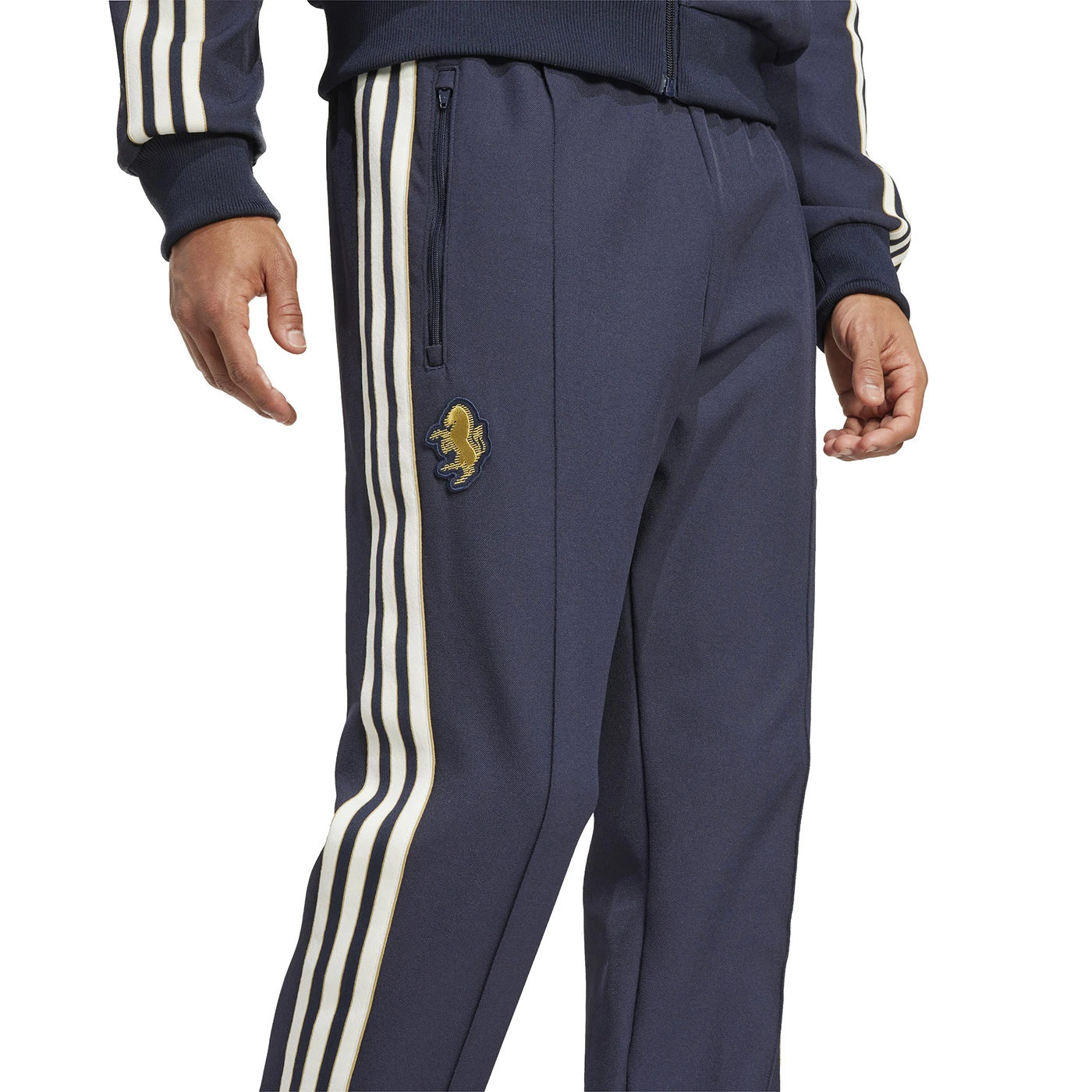 【値下げ中】Juventus Terrace Icon Top Mサイズ adidas Originals Juventus 24/25 Terrace Icon Track Top