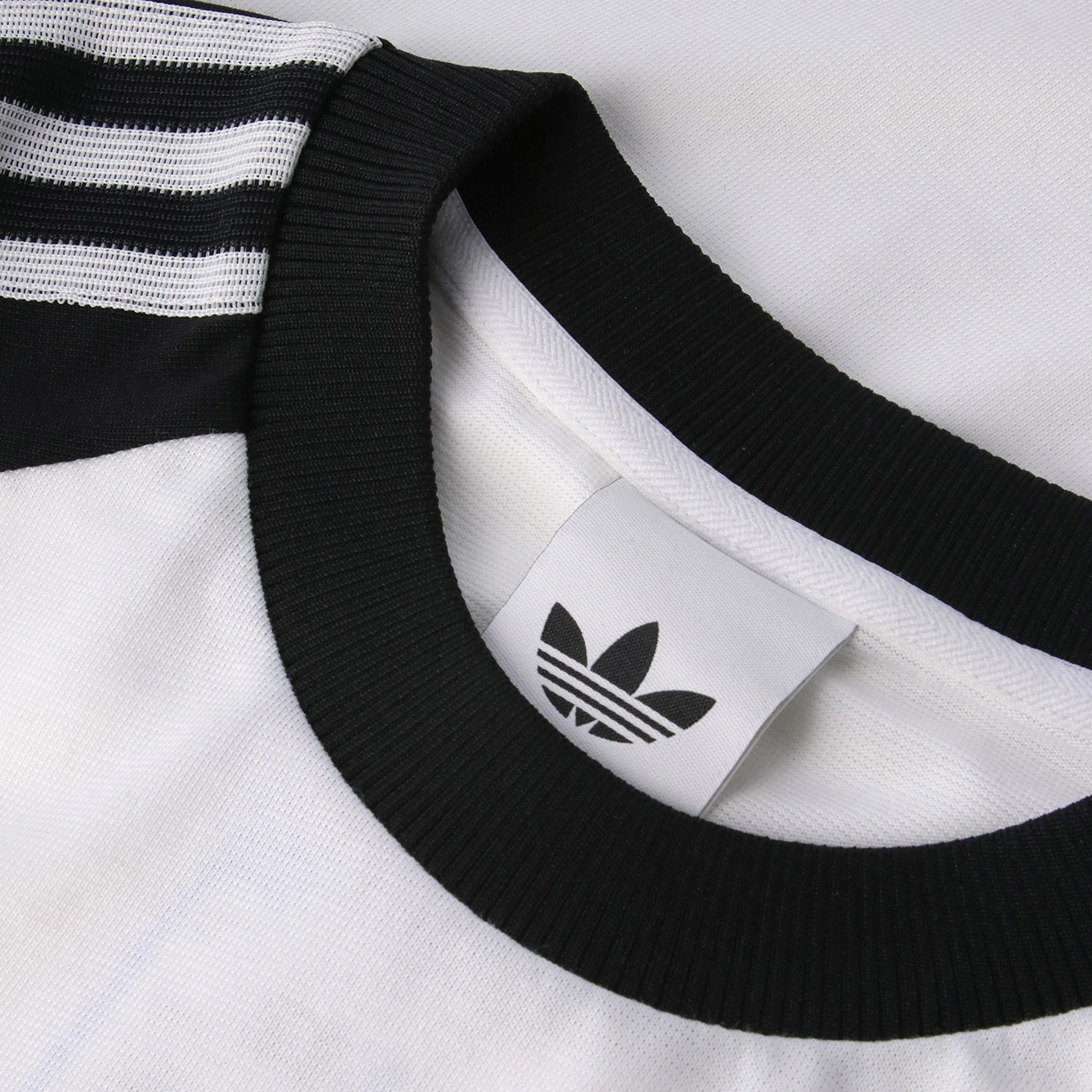 新品◯juventus ユベントス 優勝記念Ｔシャツ◯XL adidas】JUVENTUS ユベントス オリジナルス 半袖Tシャツ (adidas/T