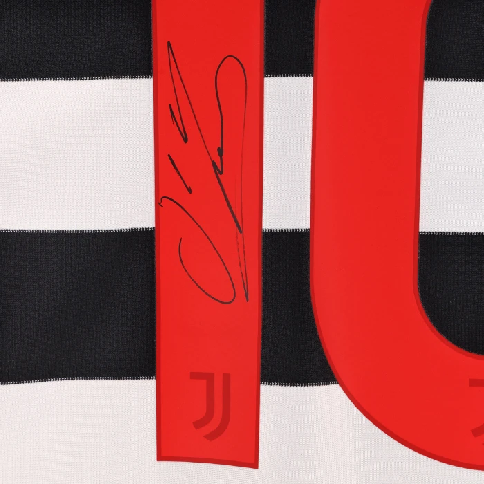 JUVENTUS YILDIZ SIGNED SGURA PACK JERSEY
